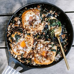 One Pan Dukkah Baked Egg Buns